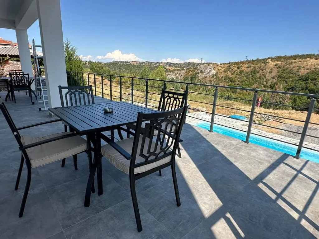Balcony with a view over Lake Mladost