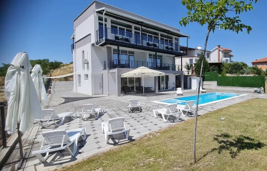 The villa at Tashev Apartments above Lake Mladost